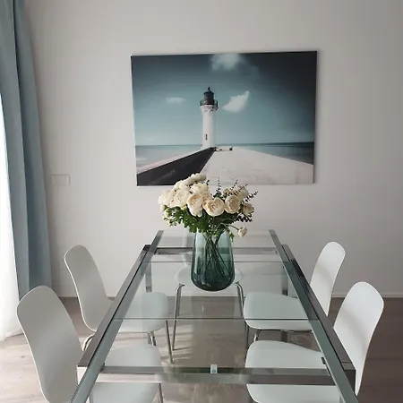 Tonfano Waterfront Penthouse Daire