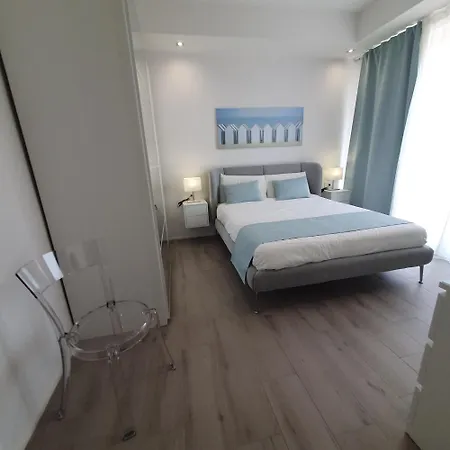 Tonfano Waterfront Penthouse Marina di Pietrasanta
